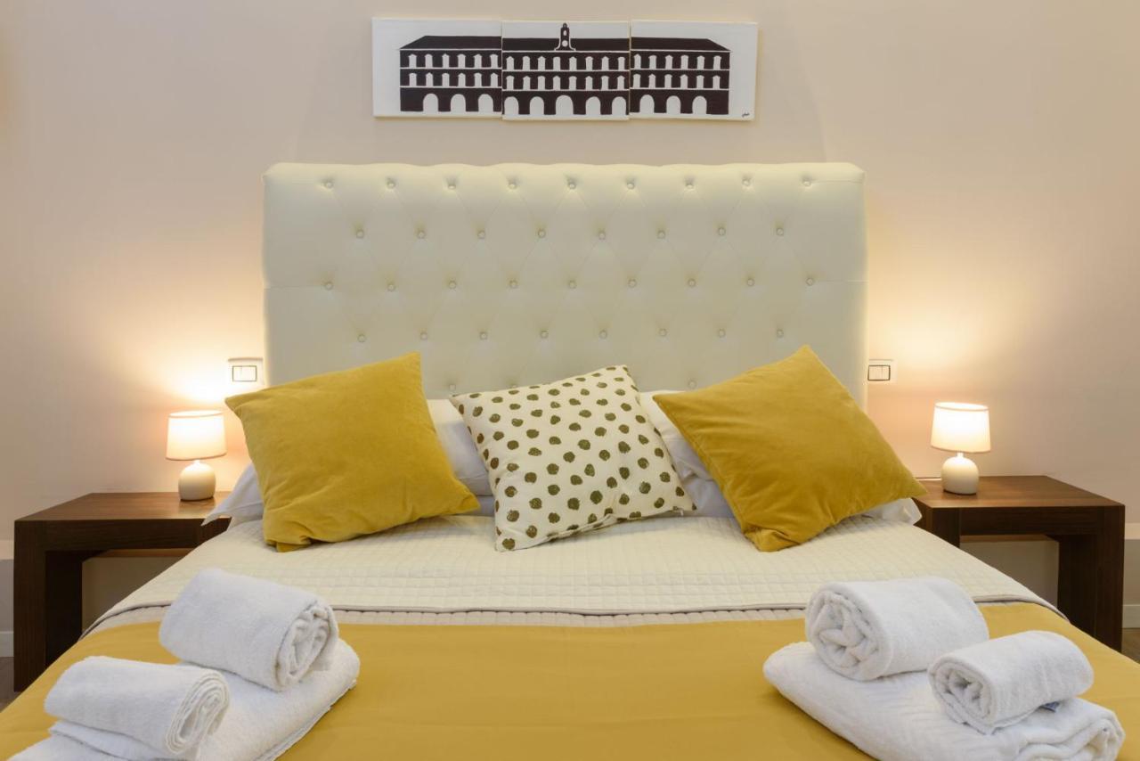 Domus Angioina Couette-café 3*